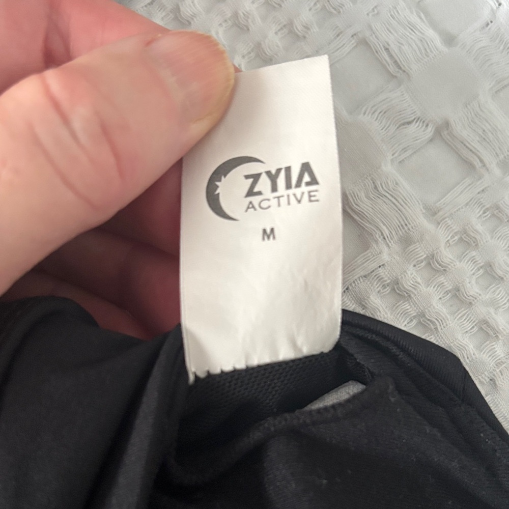 ZYIA Classic Black Sports Bra - Picture 5 of 5